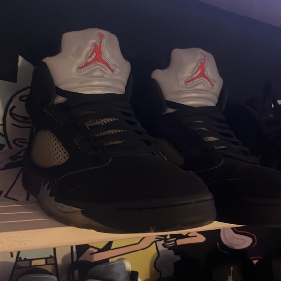 Jordans - Picture 2 of 8